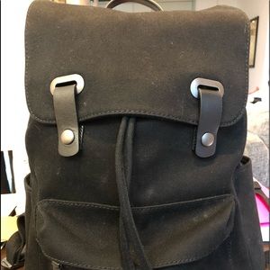 Everlane Modern Snap Backpack (Black)